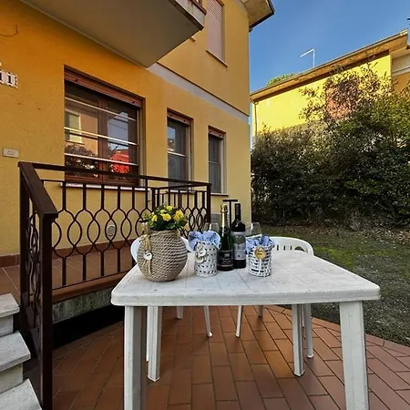 Serena Immersi Nel *
